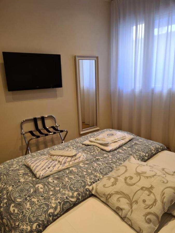 Residenza Venturini 2.0 Aparthotel เปียเชนซา ภายนอก รูปภาพ
