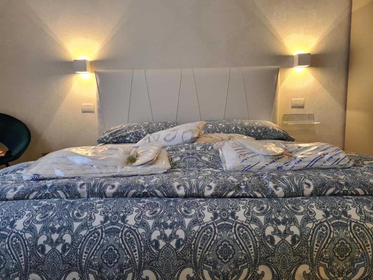 Residenza Venturini 2.0 Aparthotel เปียเชนซา ภายนอก รูปภาพ